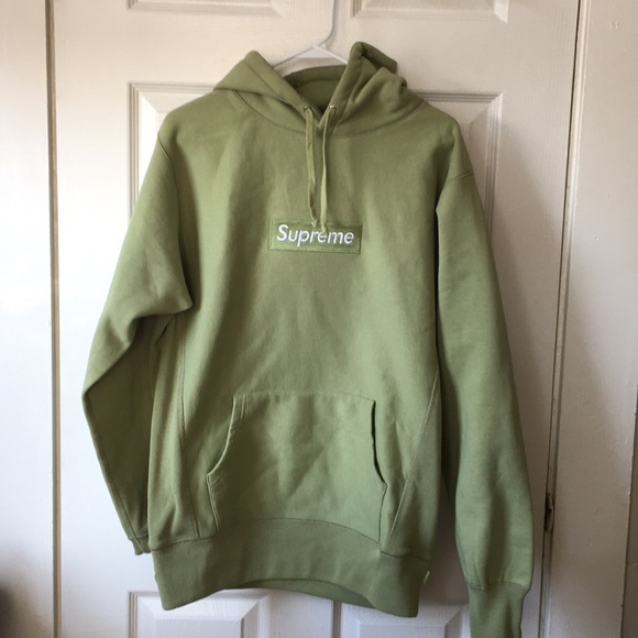 Supreme Tops - PRICE IS FIRM Supreme Box Logo Hoodie Size Medium